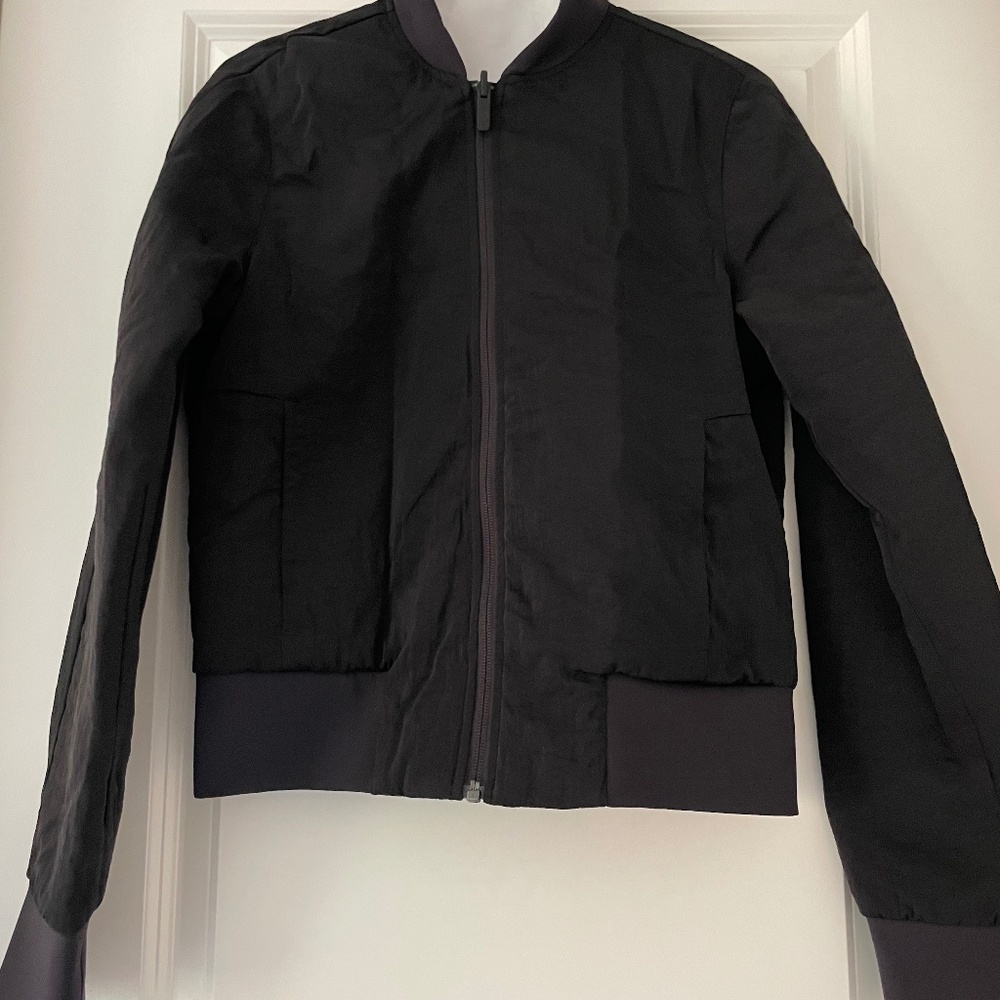 Lululemon , size 4, black jacket